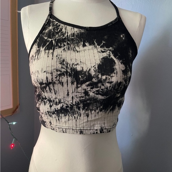 Fashion Nova Black and White Crop Tank Top - Picture 1 of 2